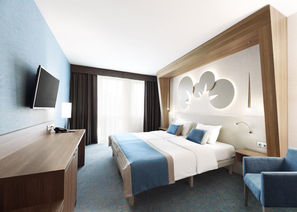 Hotel Europa Fit Heviz Exterior photo