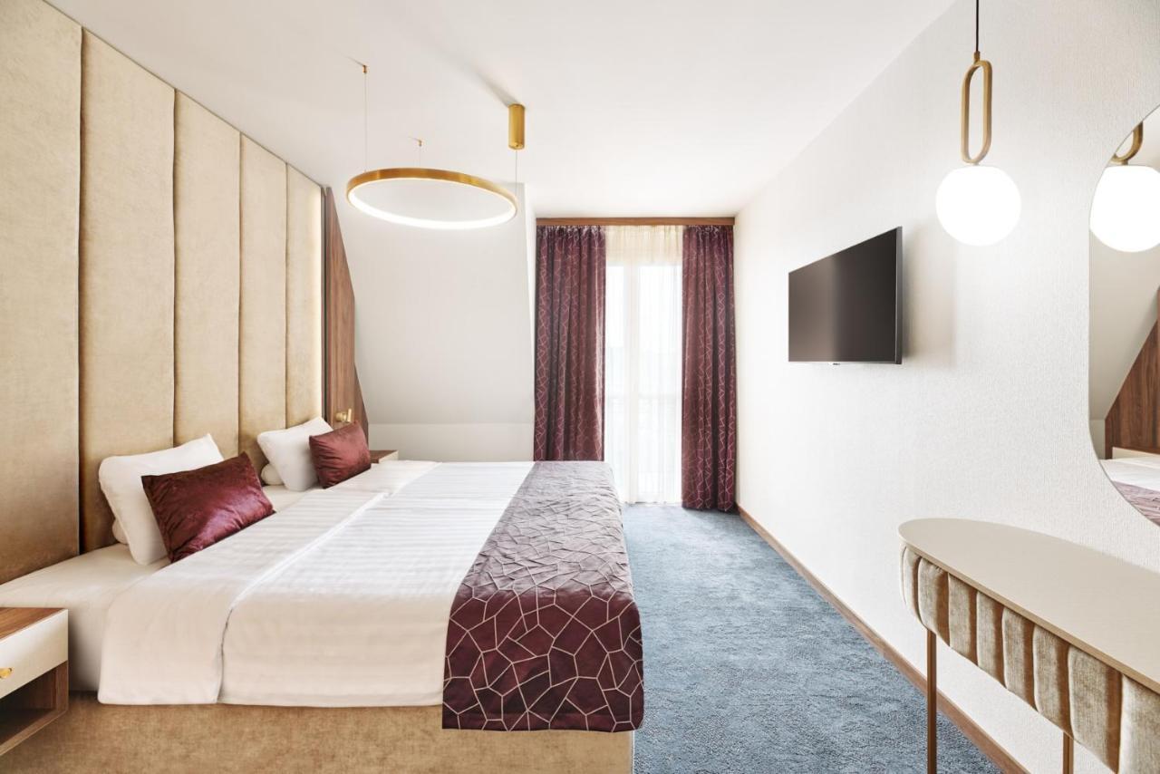 Hotel Europa Fit Heviz Exterior photo
